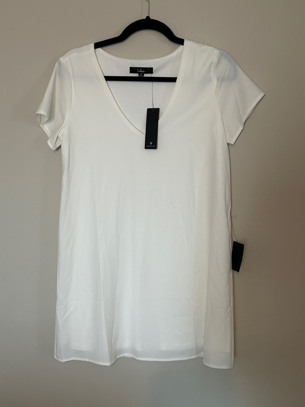 Lulu's White V-Neck Short Sleeve Mini Dress